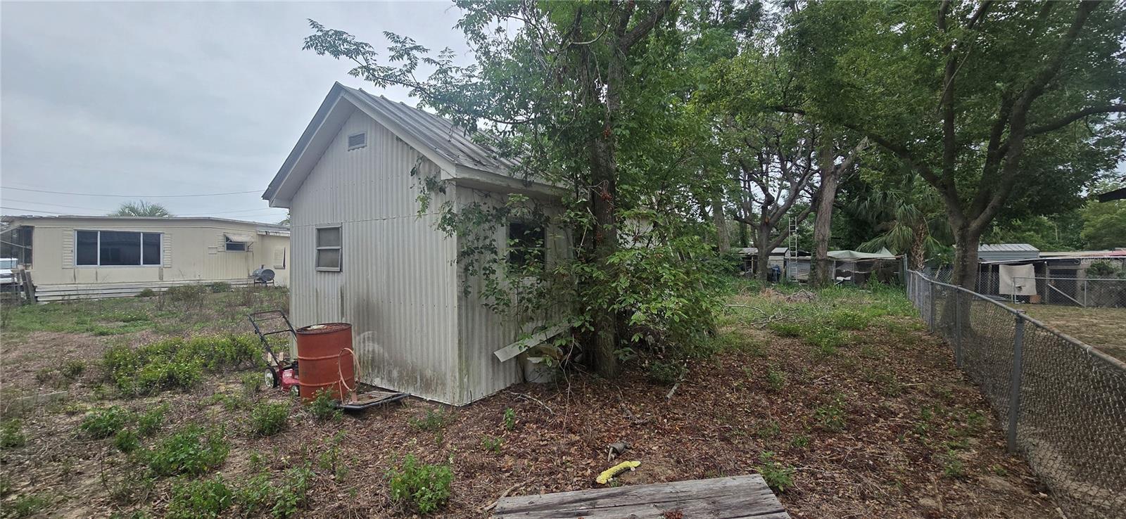 Image 21 of 27 For 4634 Sunnyside Drive