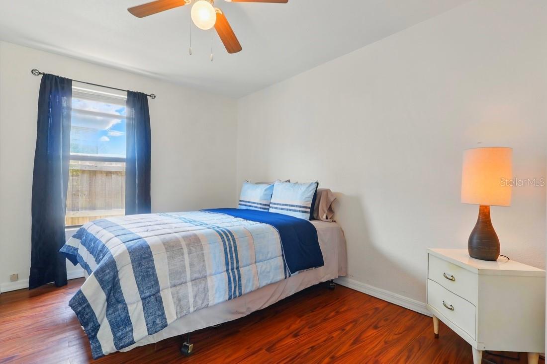 Image 10 of 19 For 1119 Pine Avenue