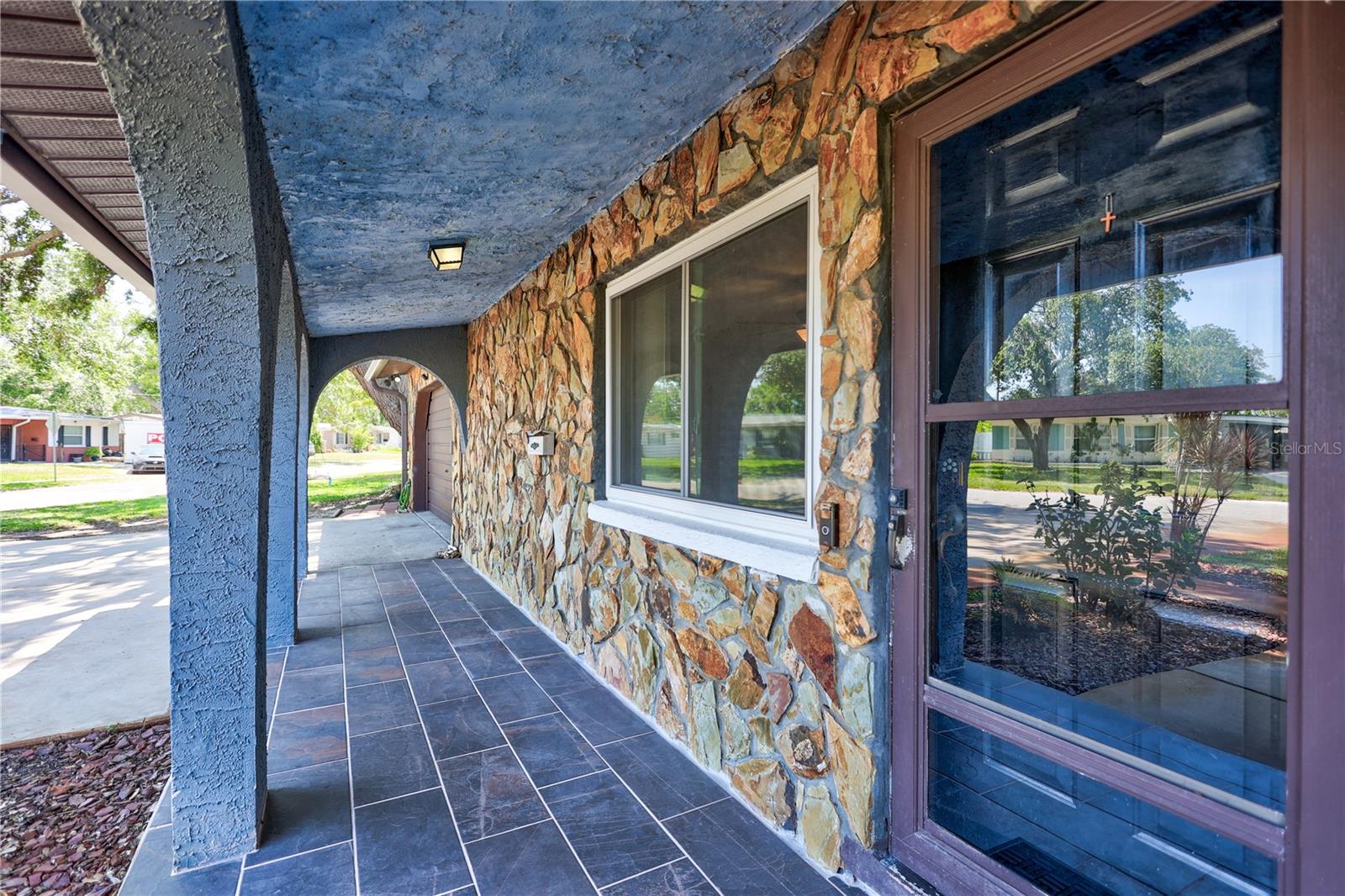 Image 3 of 39 For 6443 34th Avenue N