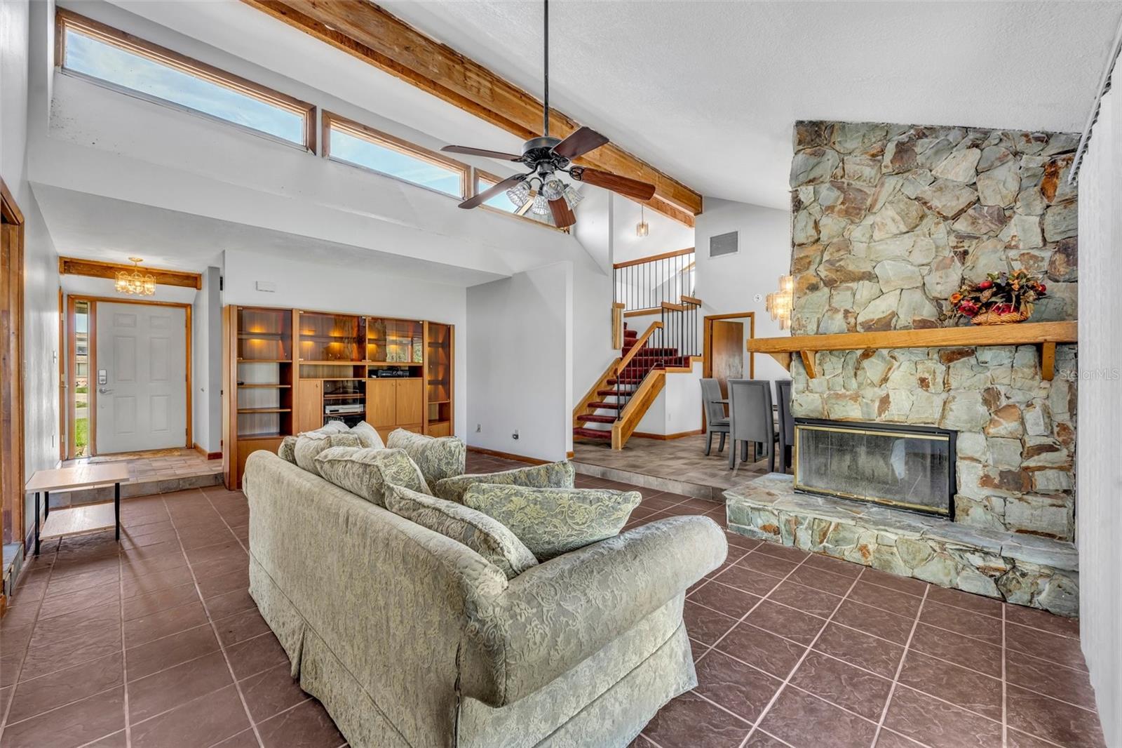 Image 4 of 40 For 2104 Winding Ridge Avenue S