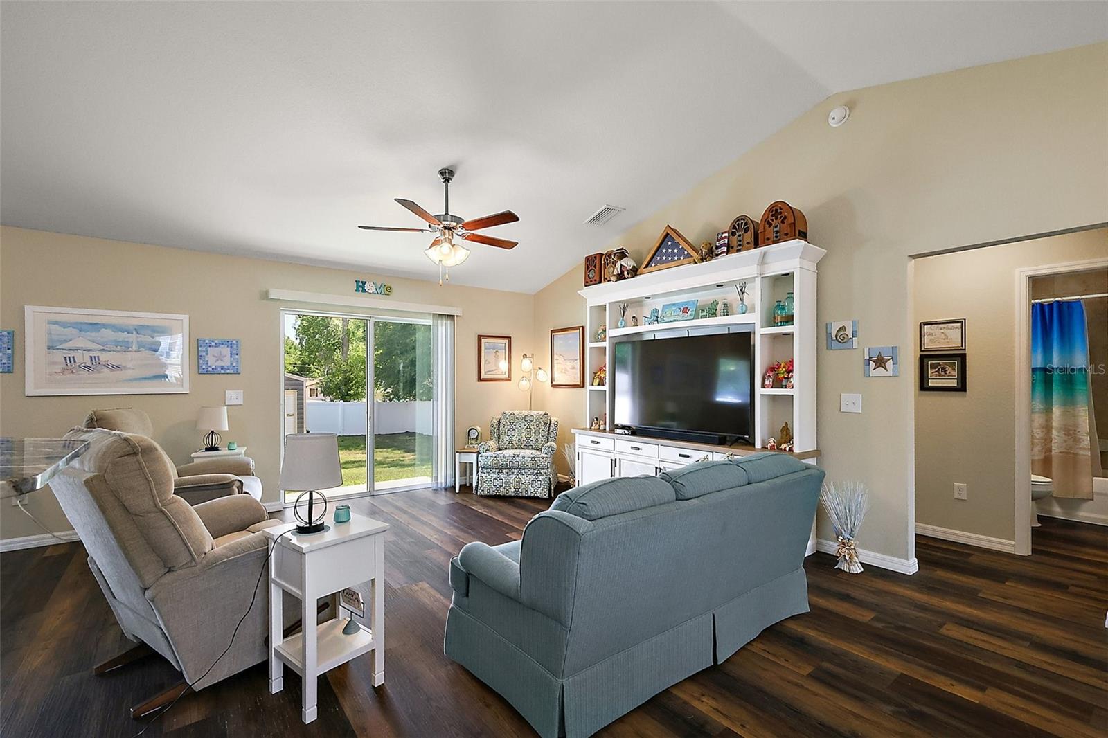 Image 16 of 36 For 7162 124th Street