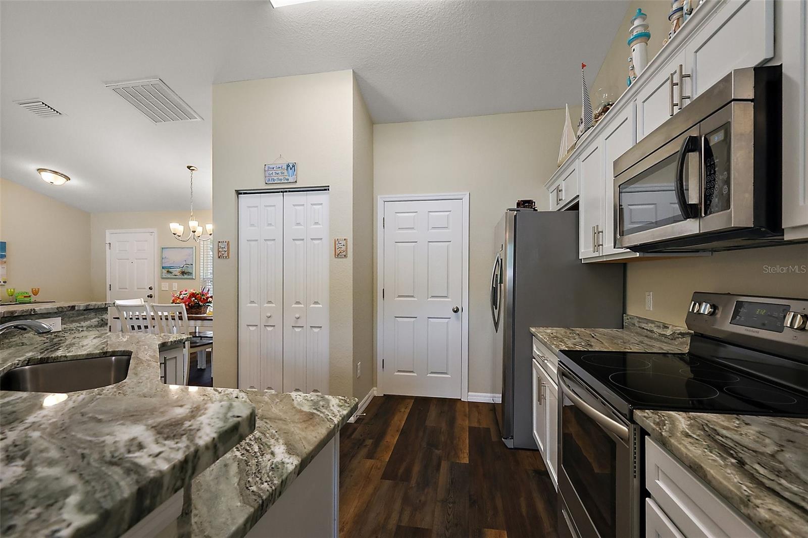 Image 9 of 36 For 7162 124th Street