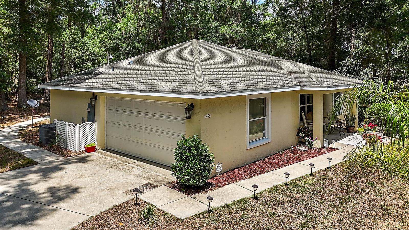 Image 18 of 36 For 11495 71st Terrace Road