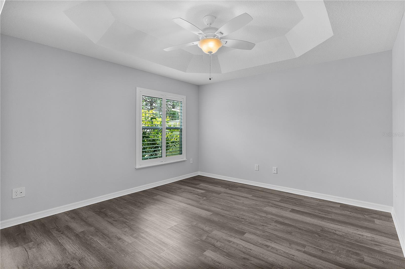 Image 23 of 56 For 2967 Thayer Terrace