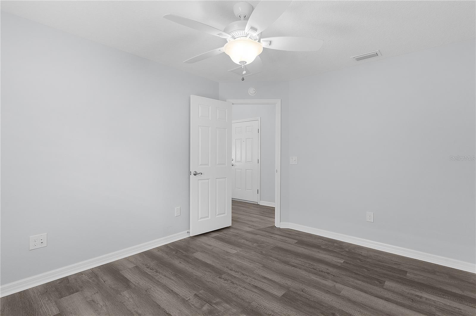 Image 30 of 56 For 2967 Thayer Terrace