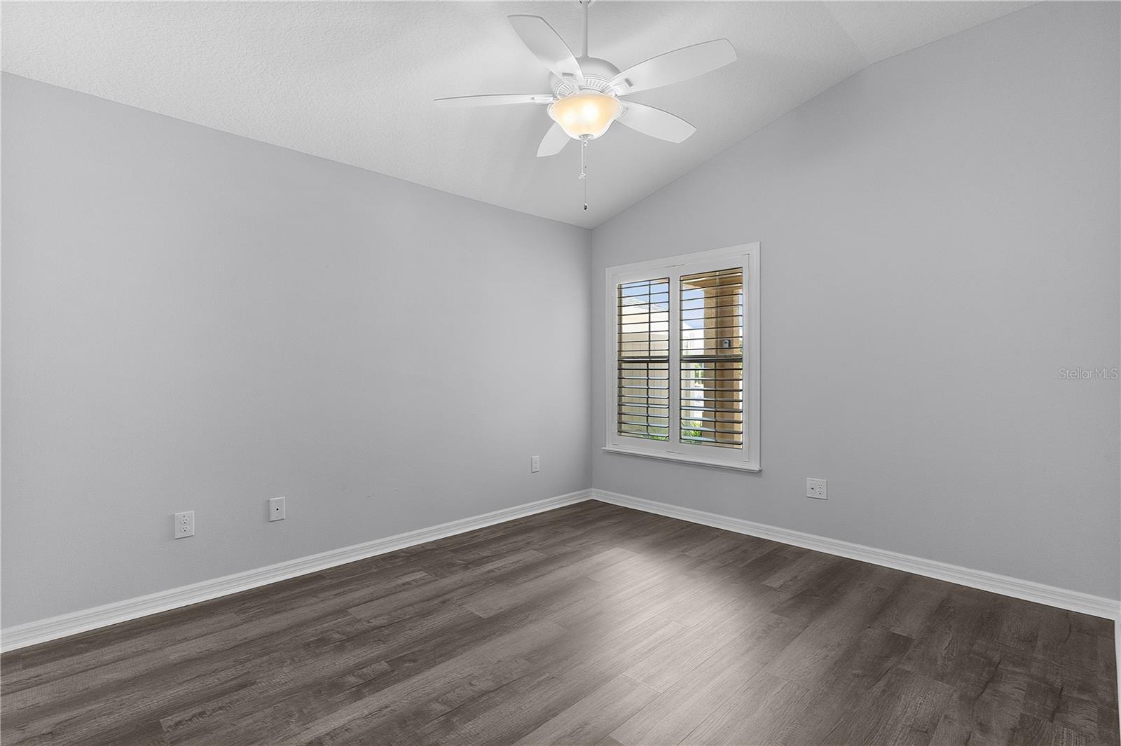 Image 31 of 56 For 2967 Thayer Terrace