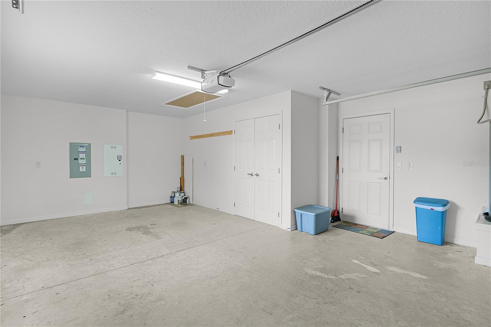 Image 34 of 56 For 2967 Thayer Terrace