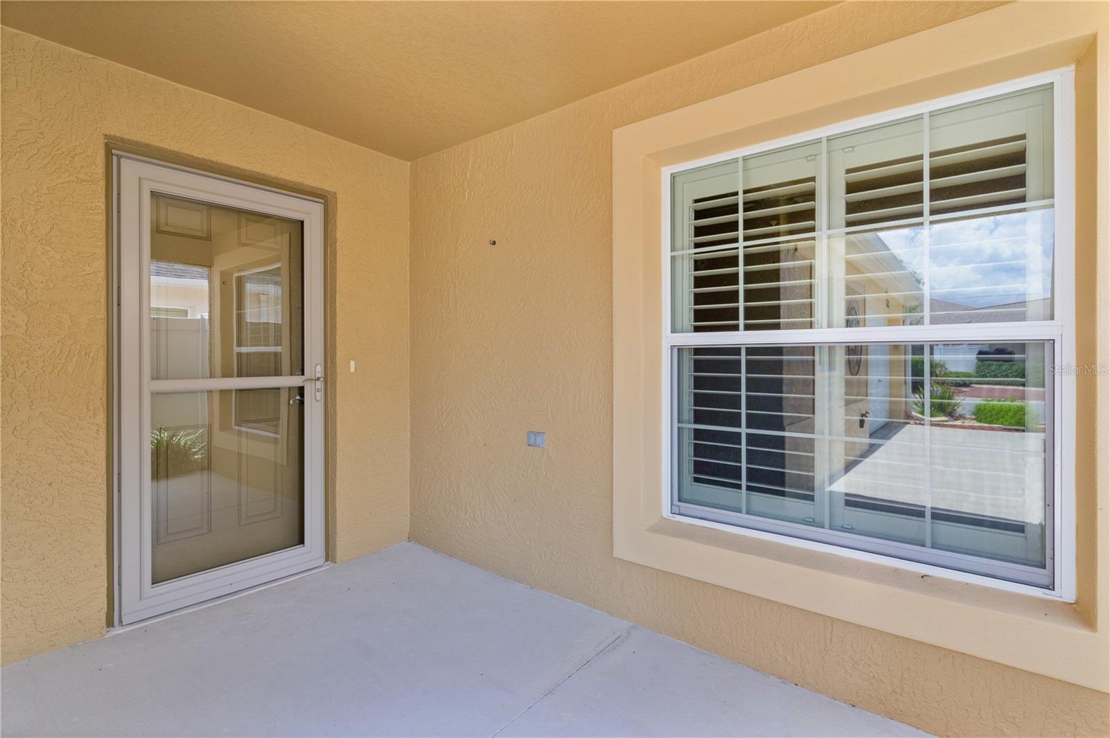 Image 44 of 56 For 2967 Thayer Terrace