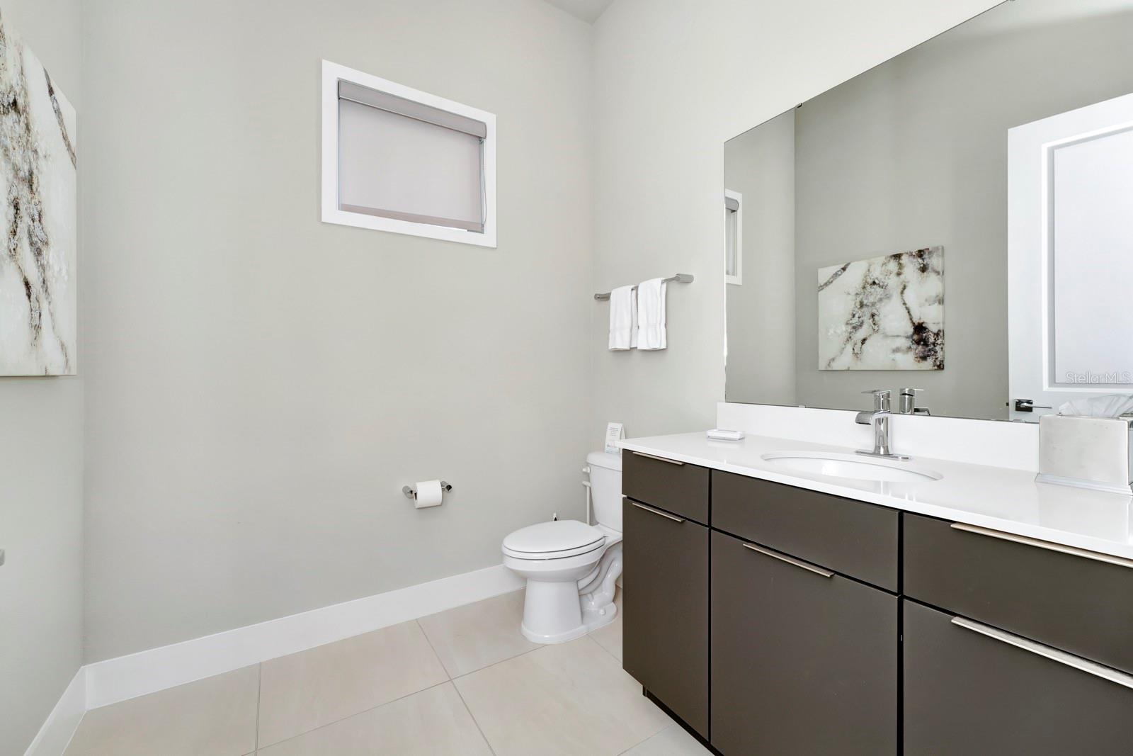 Image 33 of 57 For 7740 Sandy Ridge Drive 220