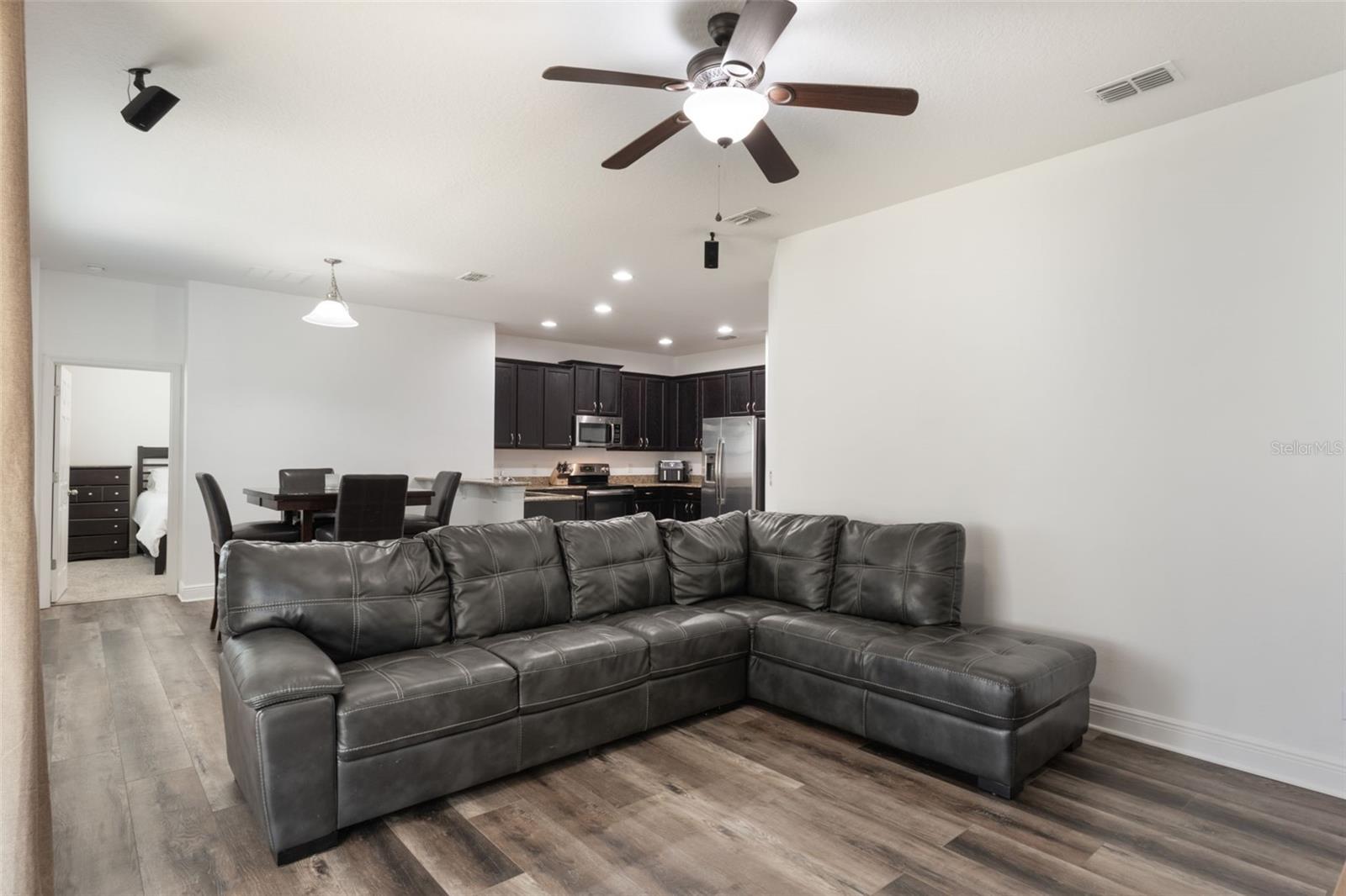Image 3 of 34 For 686 Black Eagle Drive