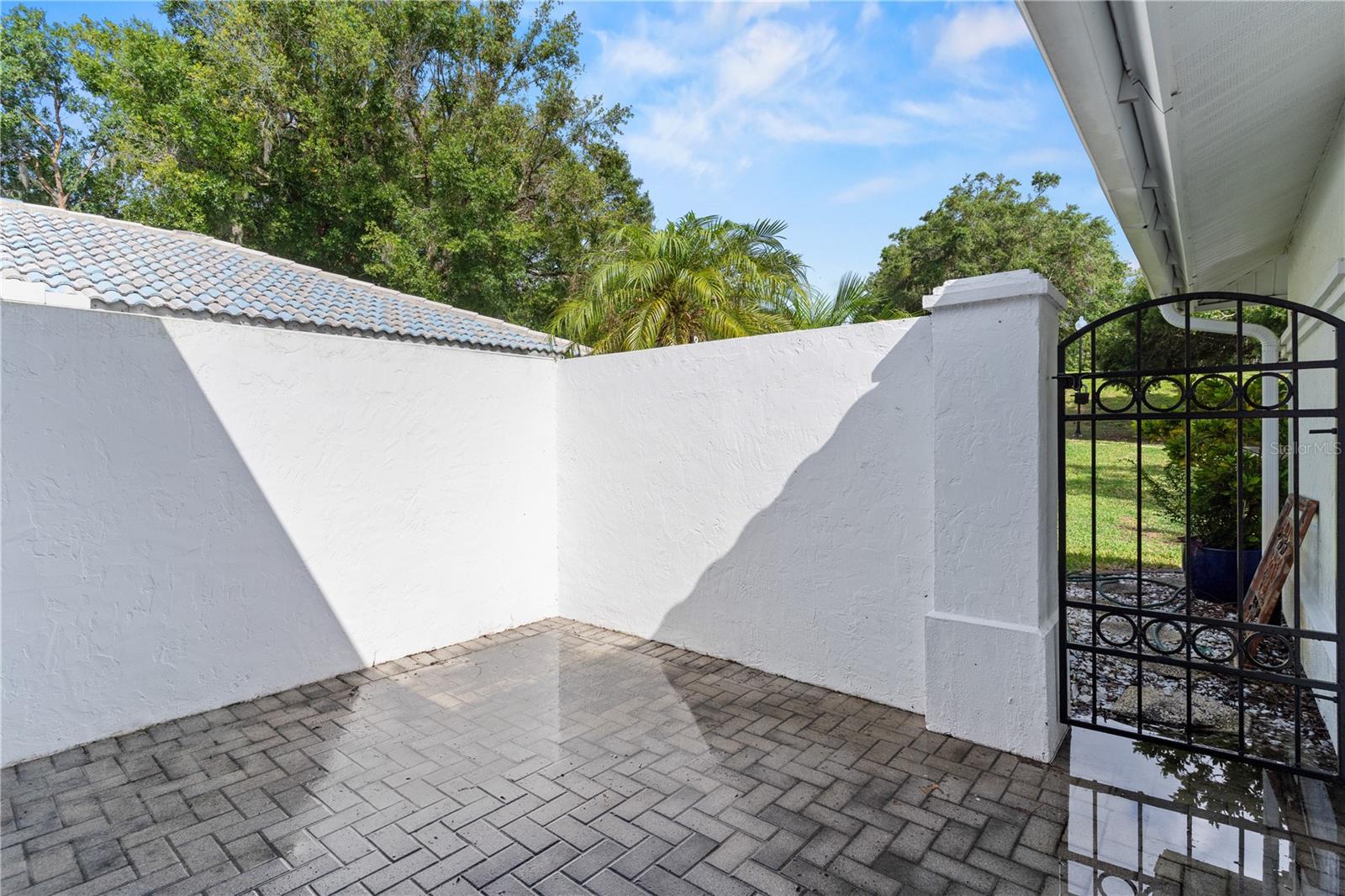 Image 10 of 53 For 6048 Topsail Road