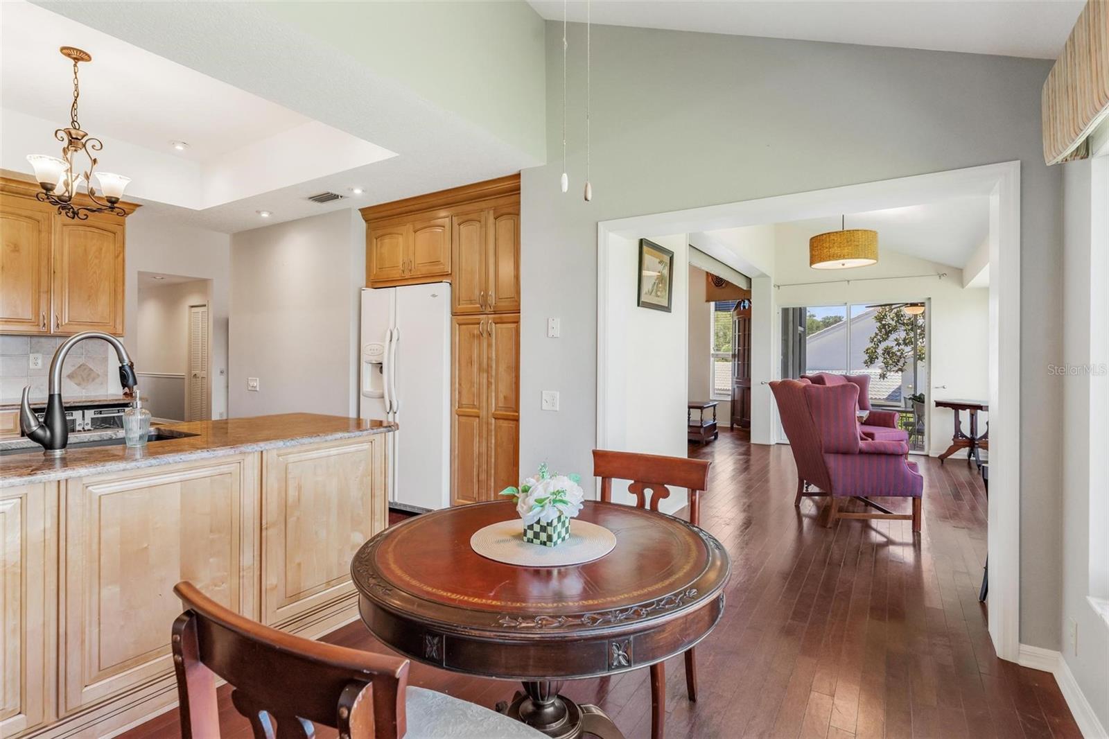 Image 18 of 53 For 6048 Topsail Road