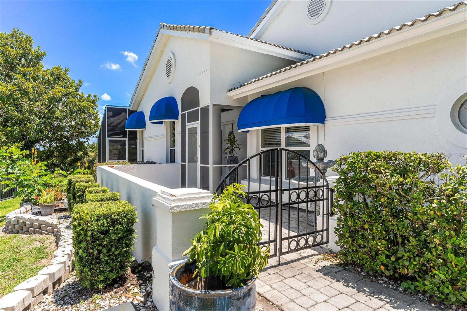 Image 38 of 53 For 6048 Topsail Road