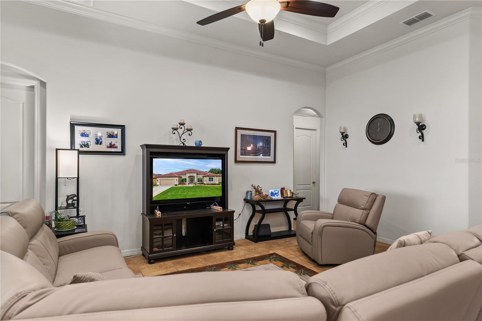 Image 10 of 43 For 10240 Kabana Boulevard