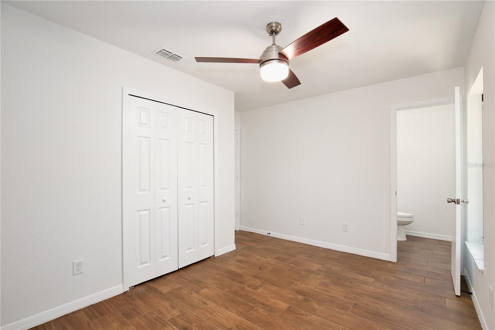 Image 10 of 22 For 1228 Padgett Circle