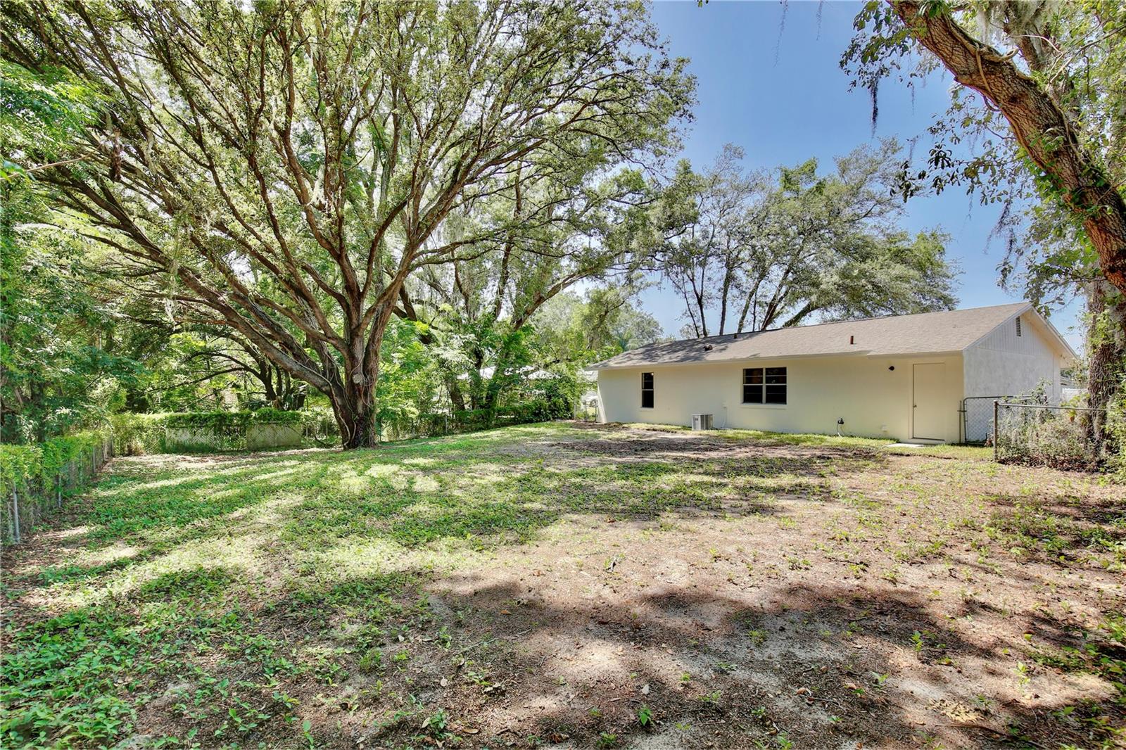 Image 20 of 22 For 1228 Padgett Circle
