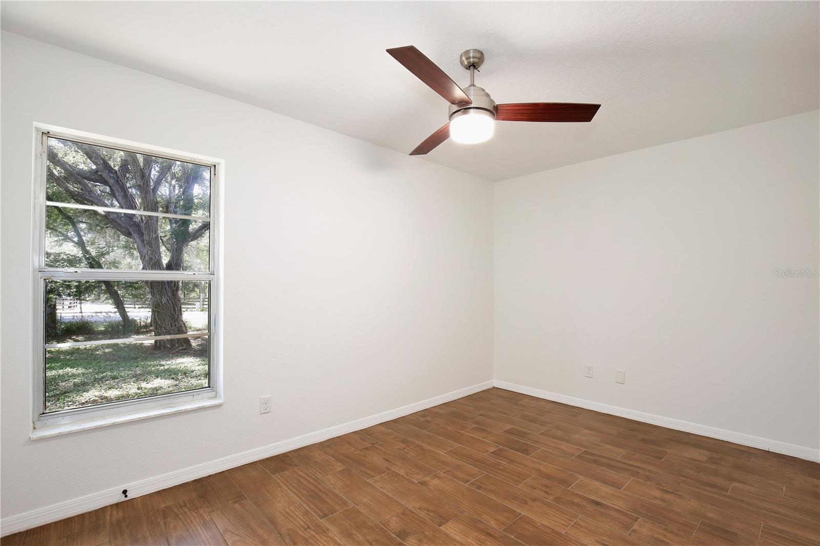 Image 9 of 22 For 1228 Padgett Circle