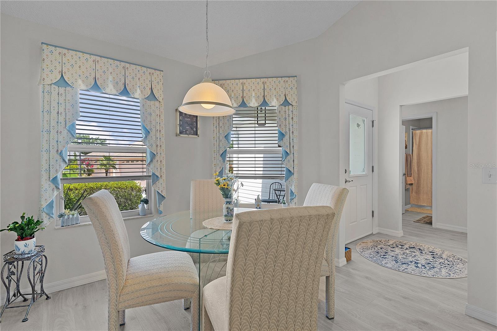 Image 16 of 44 For 2738 Morven Park Way