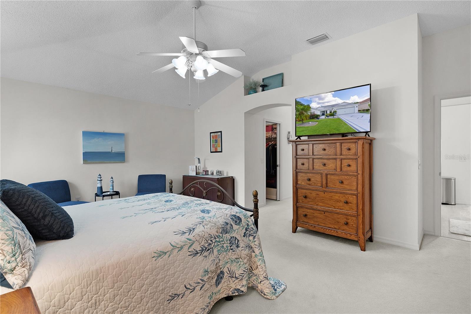 Image 18 of 44 For 2738 Morven Park Way