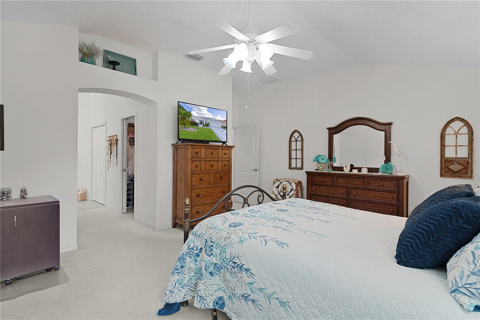 Image 19 of 44 For 2738 Morven Park Way