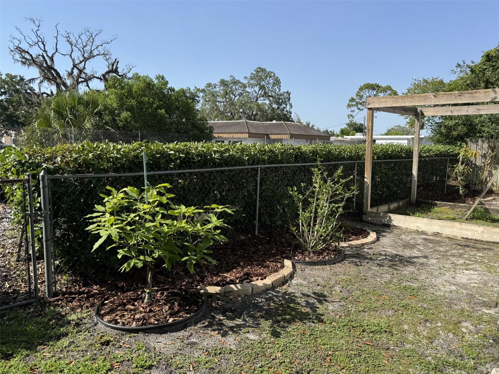 Image 23 of 45 For 1339 Orchid Avenue