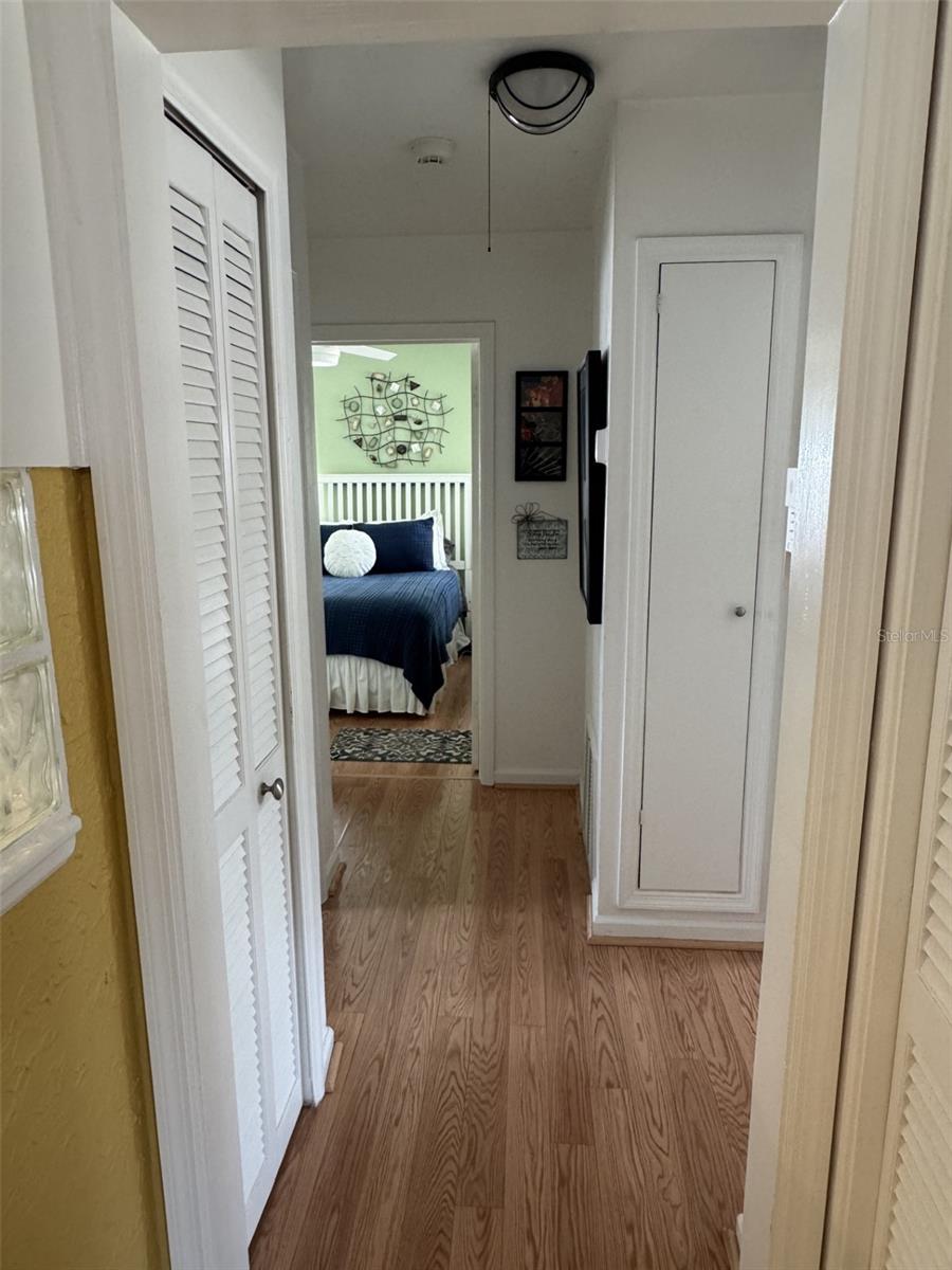 Image 31 of 45 For 1339 Orchid Avenue