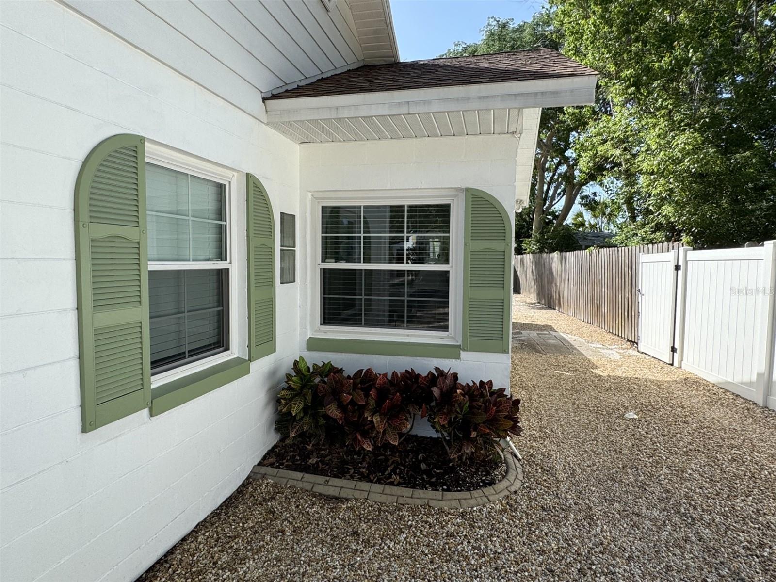 Image 5 of 45 For 1339 Orchid Avenue
