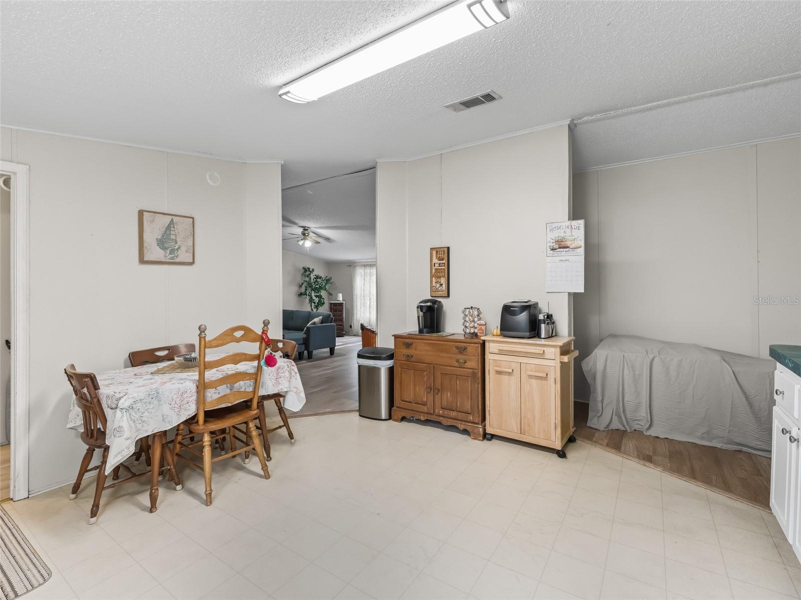 Image 12 of 40 For 14130 175th Street