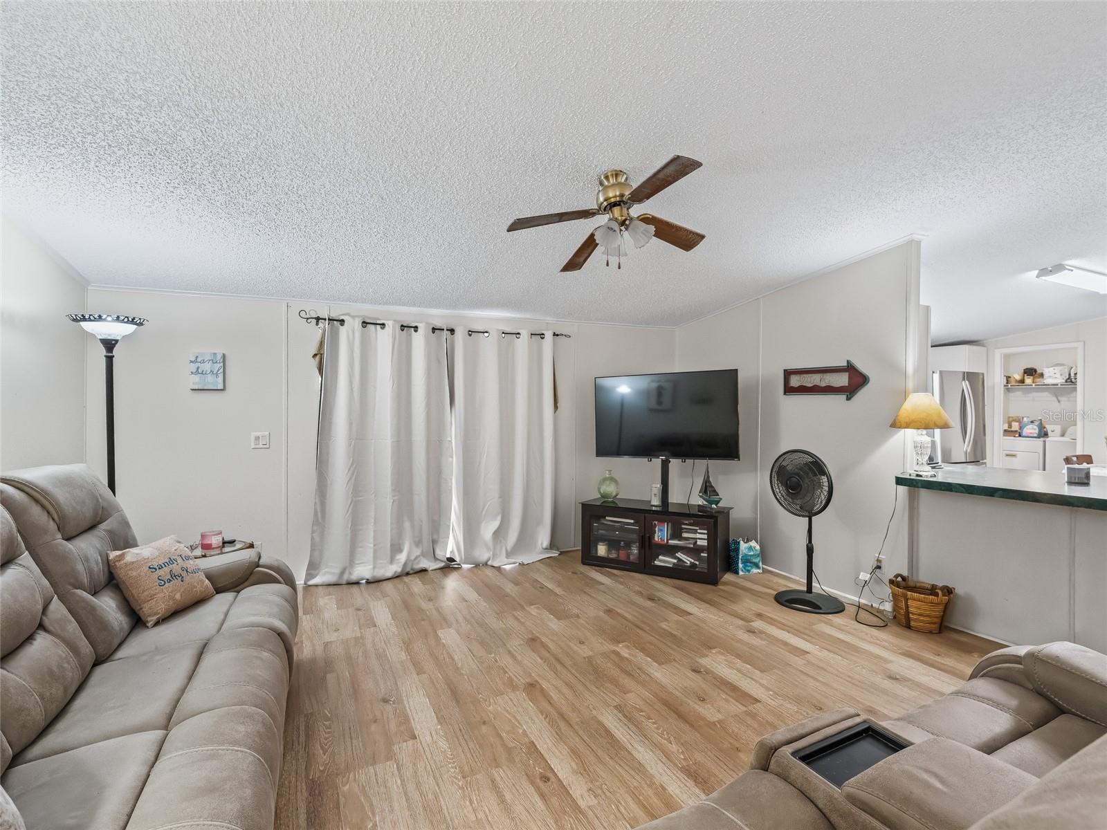 Image 15 of 40 For 14130 175th Street