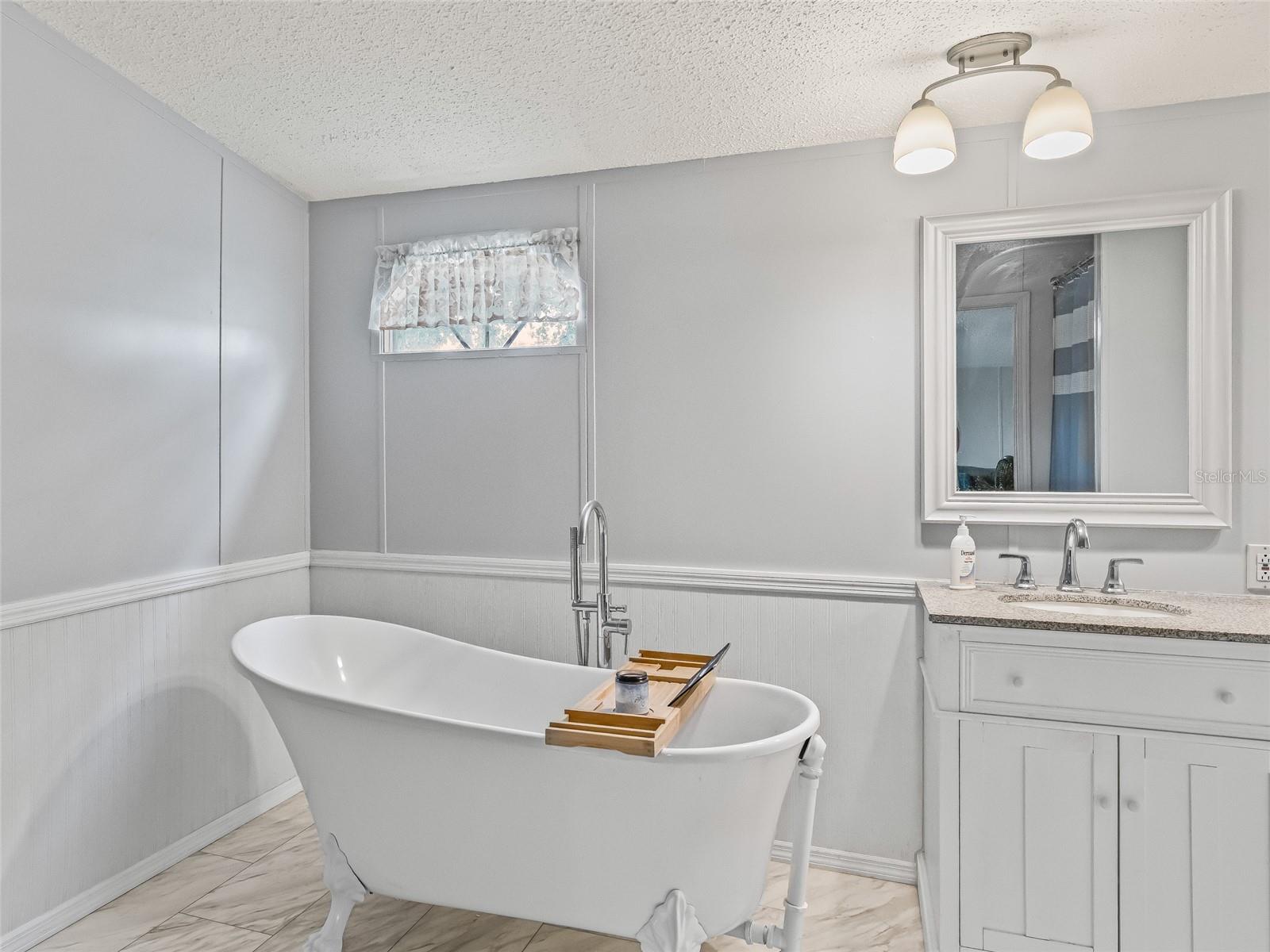 Image 20 of 40 For 14130 175th Street