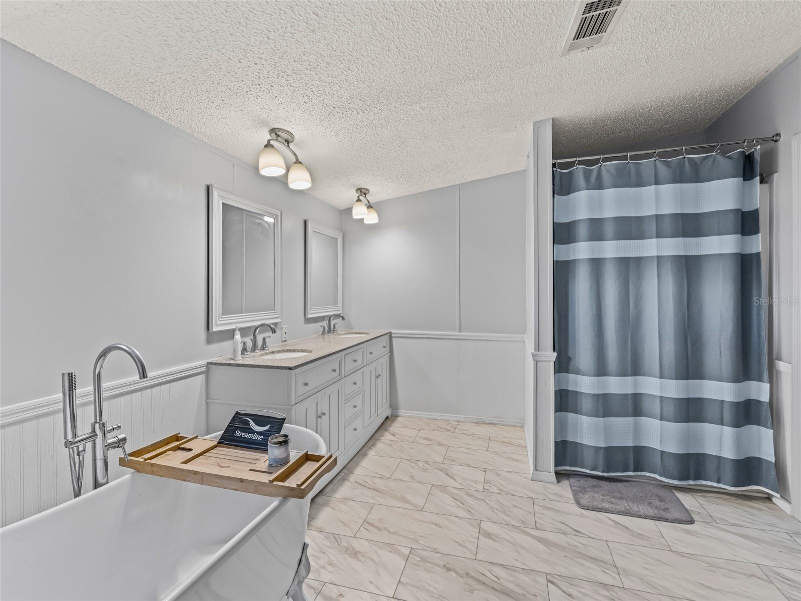 Image 21 of 40 For 14130 175th Street
