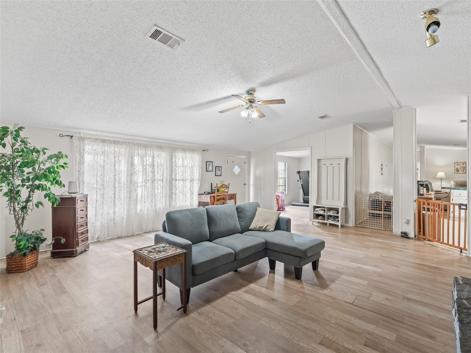 Image 7 of 40 For 14130 175th Street