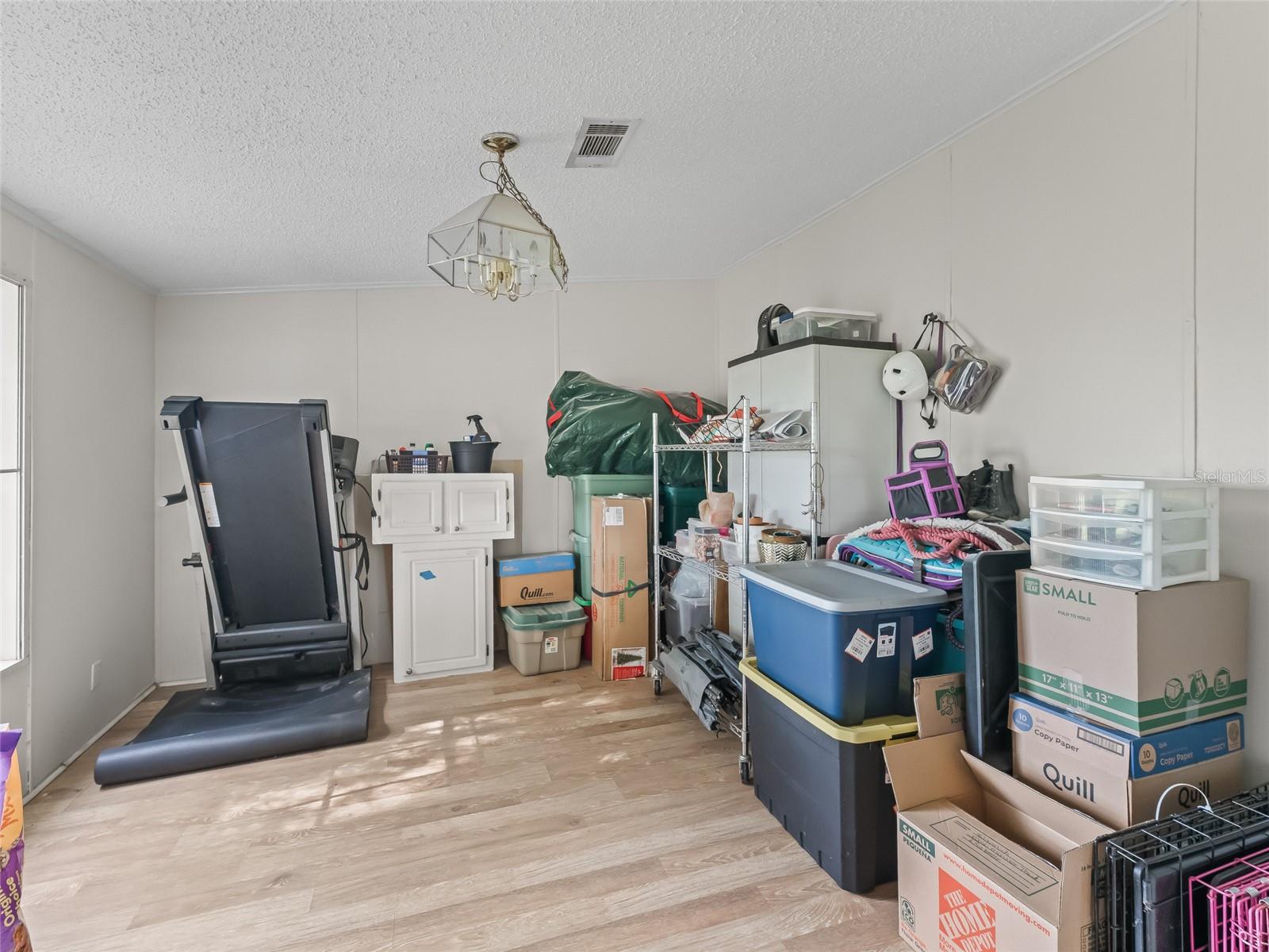 Image 9 of 40 For 14130 175th Street