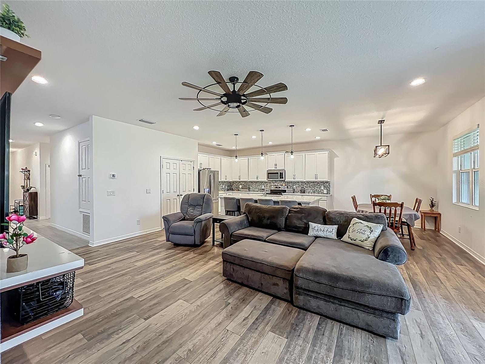 Image 11 of 54 For 124 Juno Drive