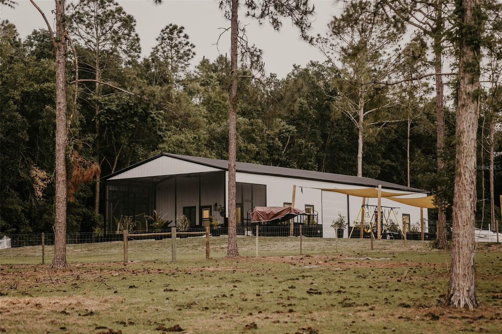 Image 2 of 15 For 18142 Powerline Road