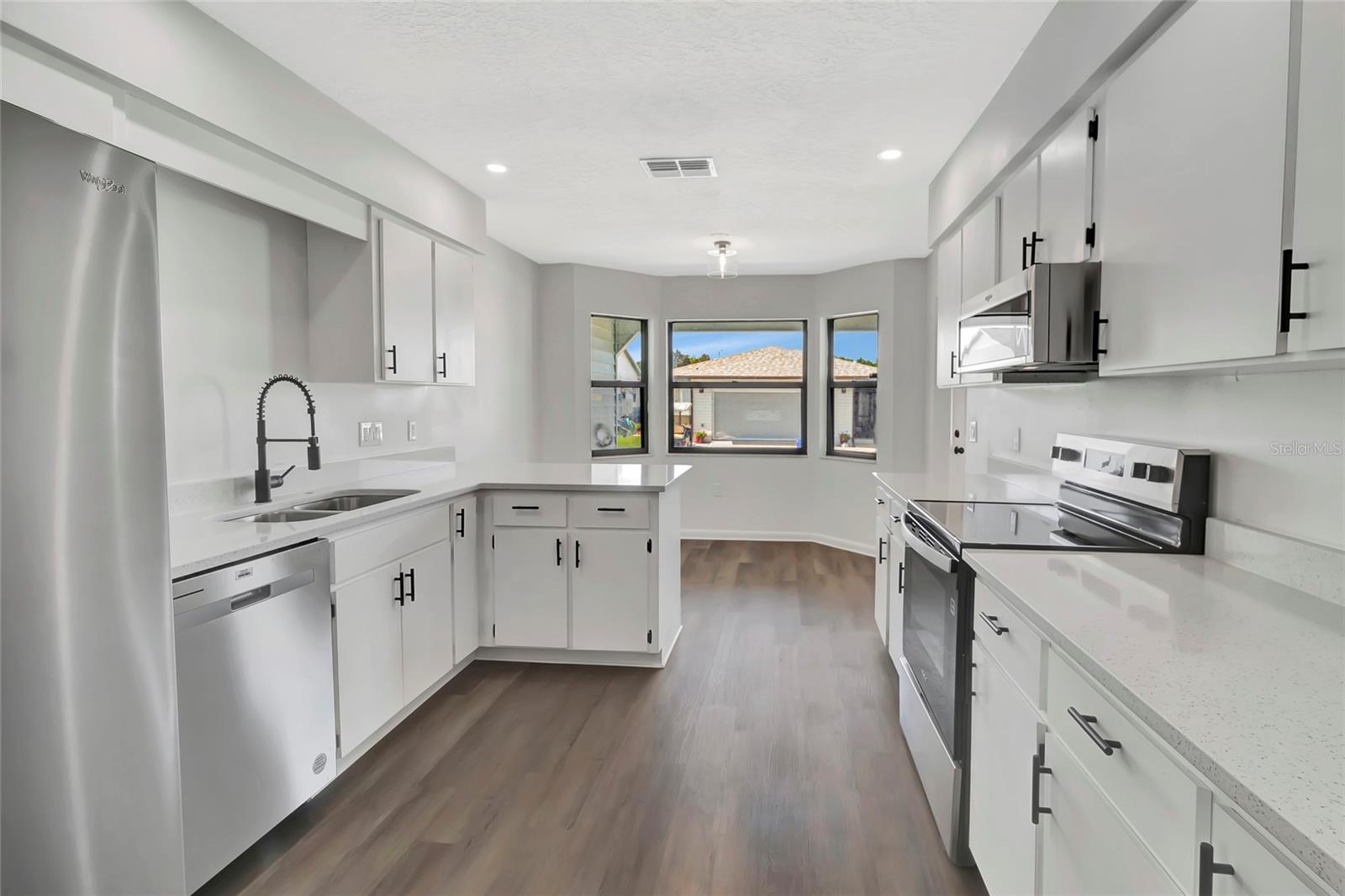 Image 10 of 31 For 2235 Harbor Town Lane