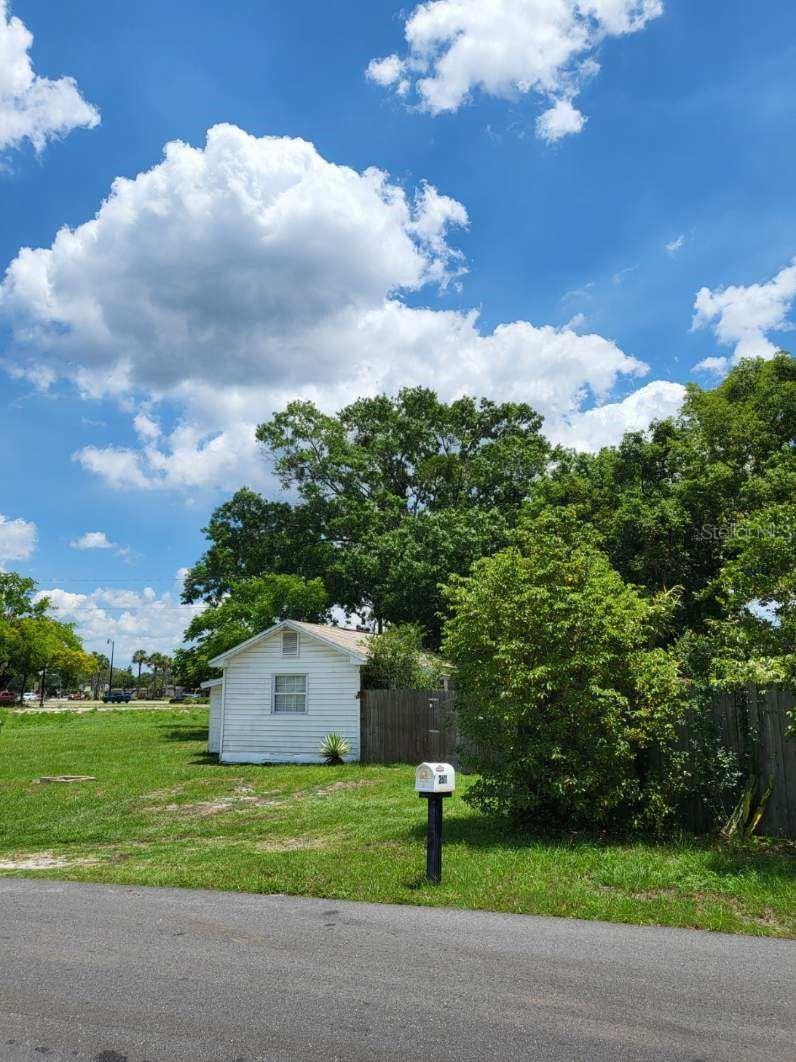 Image 2 of 12 For 2606 Orlando Drive