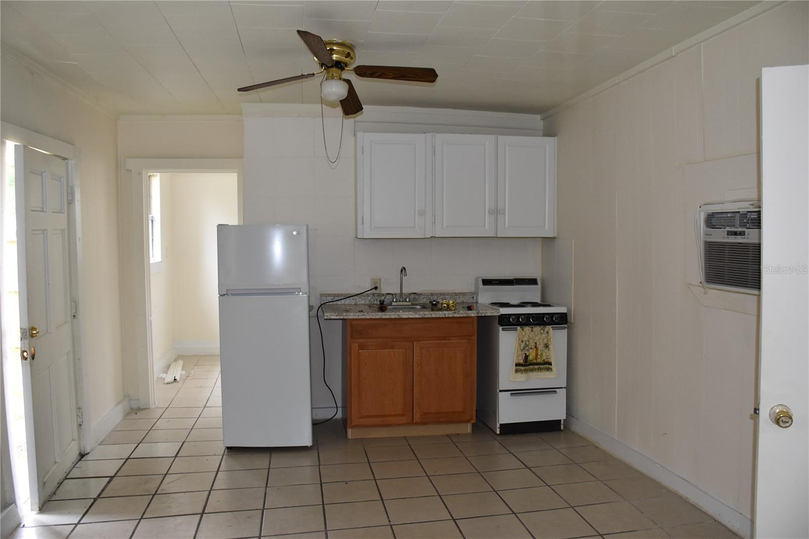 Image 4 of 12 For 2606 Orlando Drive