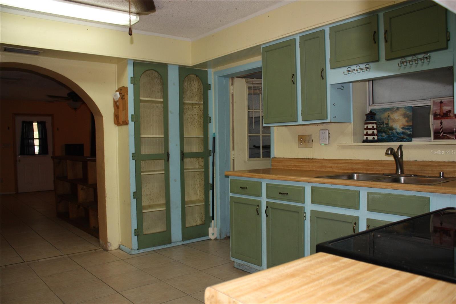 Image 12 of 33 For 1095 Golden Isle Drive