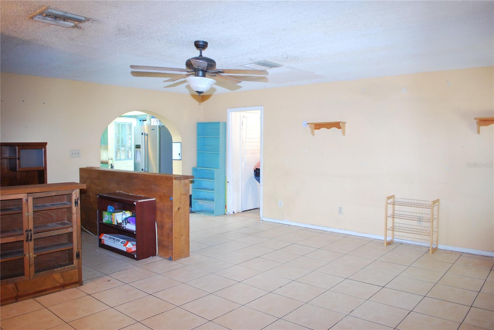 Image 13 of 33 For 1095 Golden Isle Drive