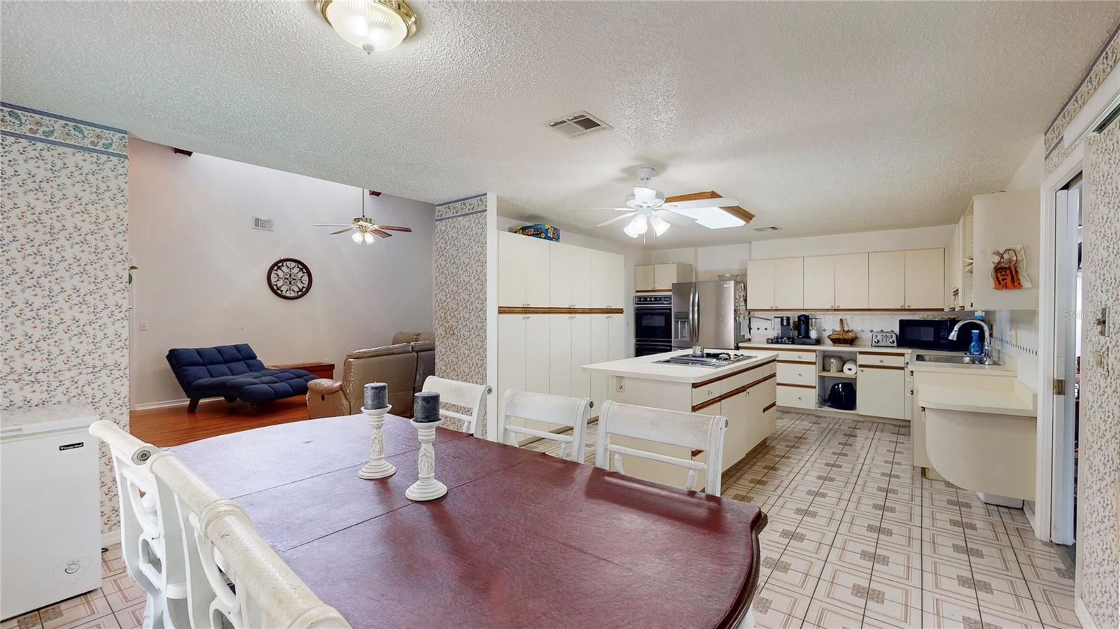 Image 11 of 45 For 33913 Sabal Way