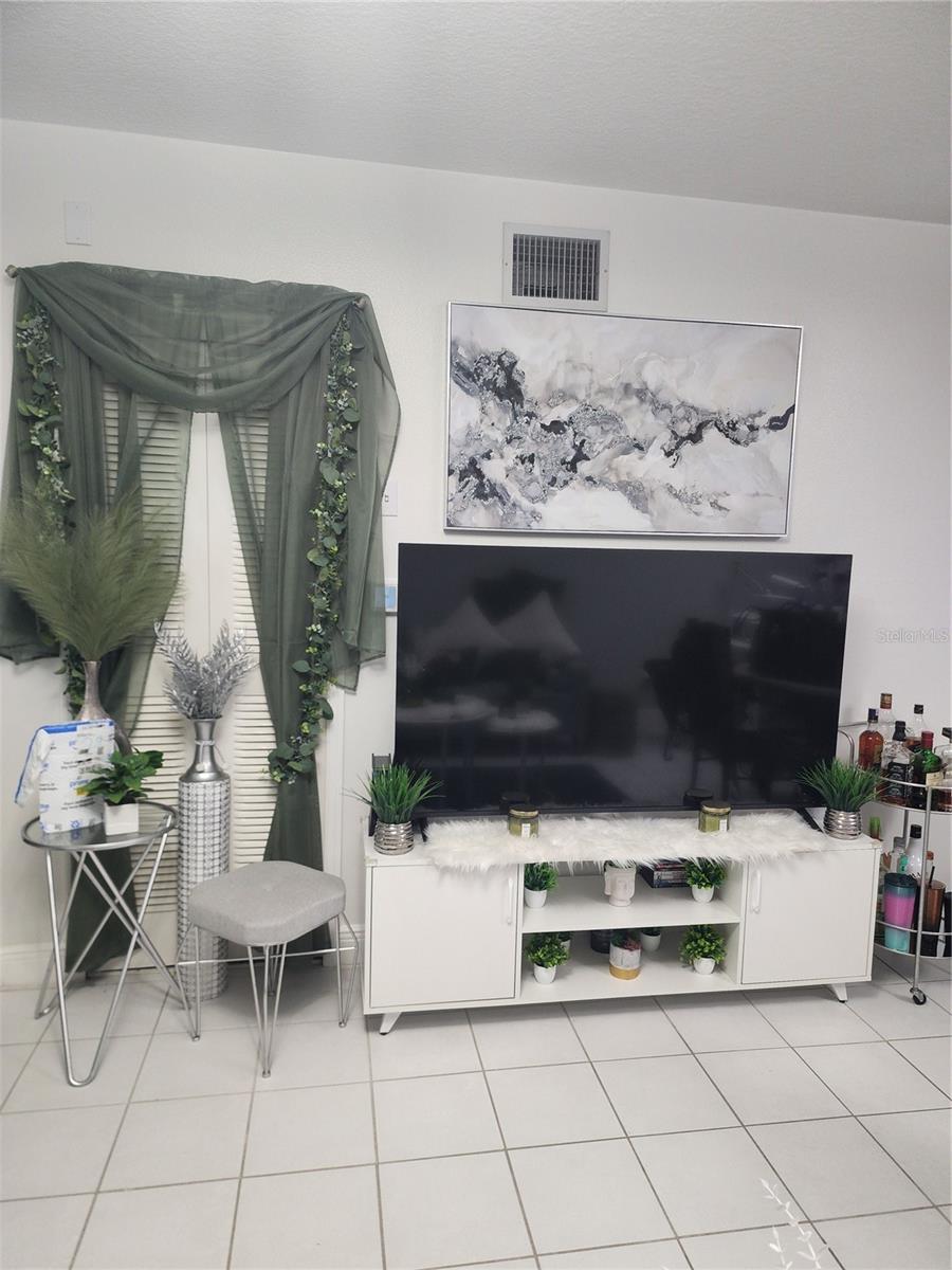 Image 4 of 13 For 508 Villa Del Sol Circle 105