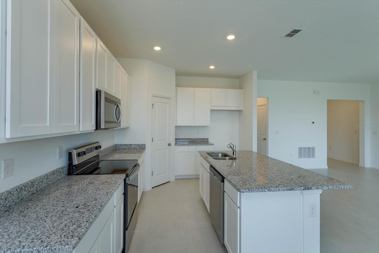 Image 5 of 18 For 520 Silver Palm Drive