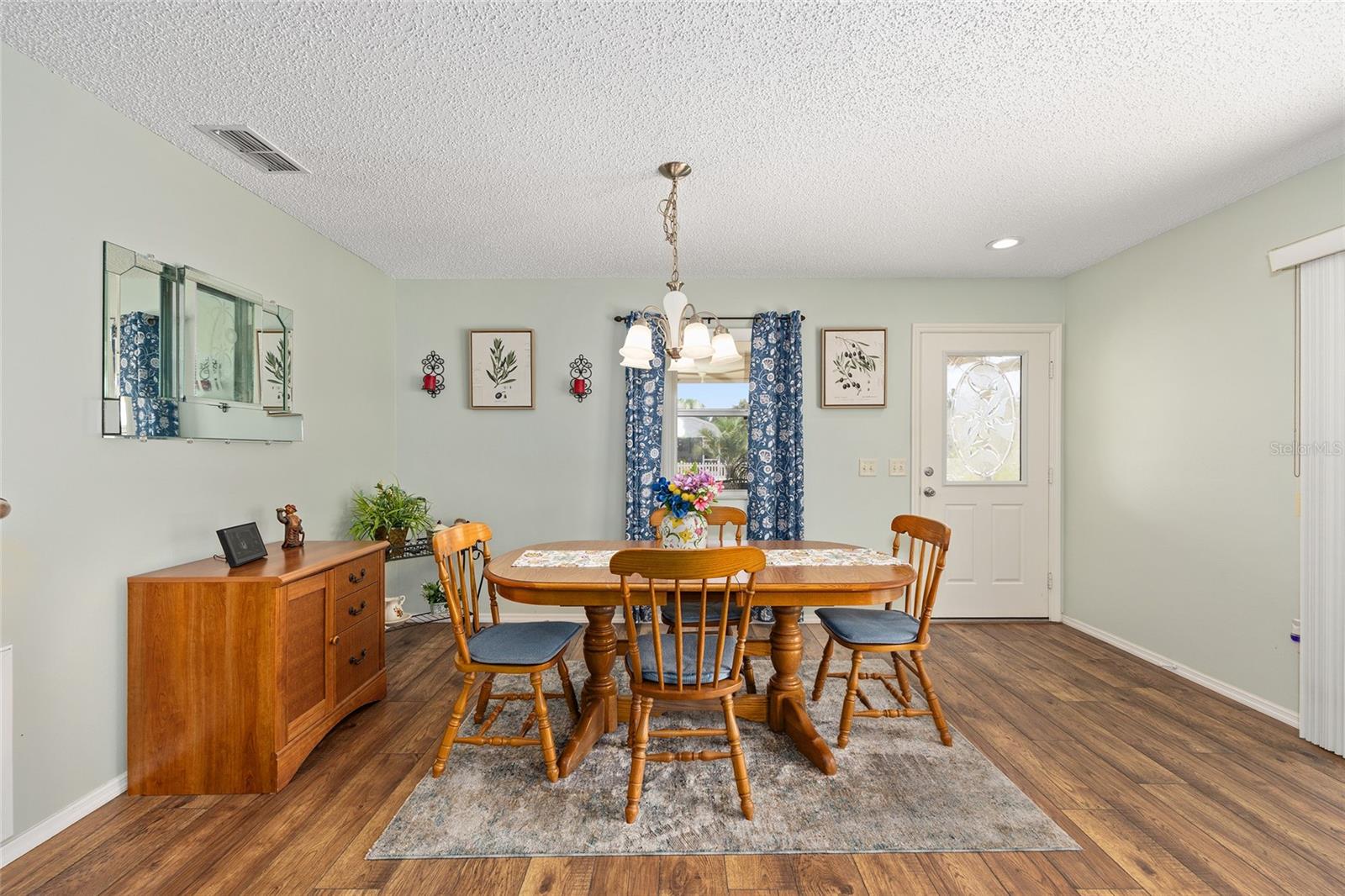 Image 10 of 51 For 2805 Burgos Drive