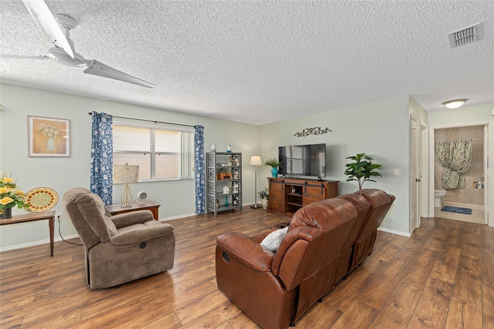 Image 18 of 51 For 2805 Burgos Drive