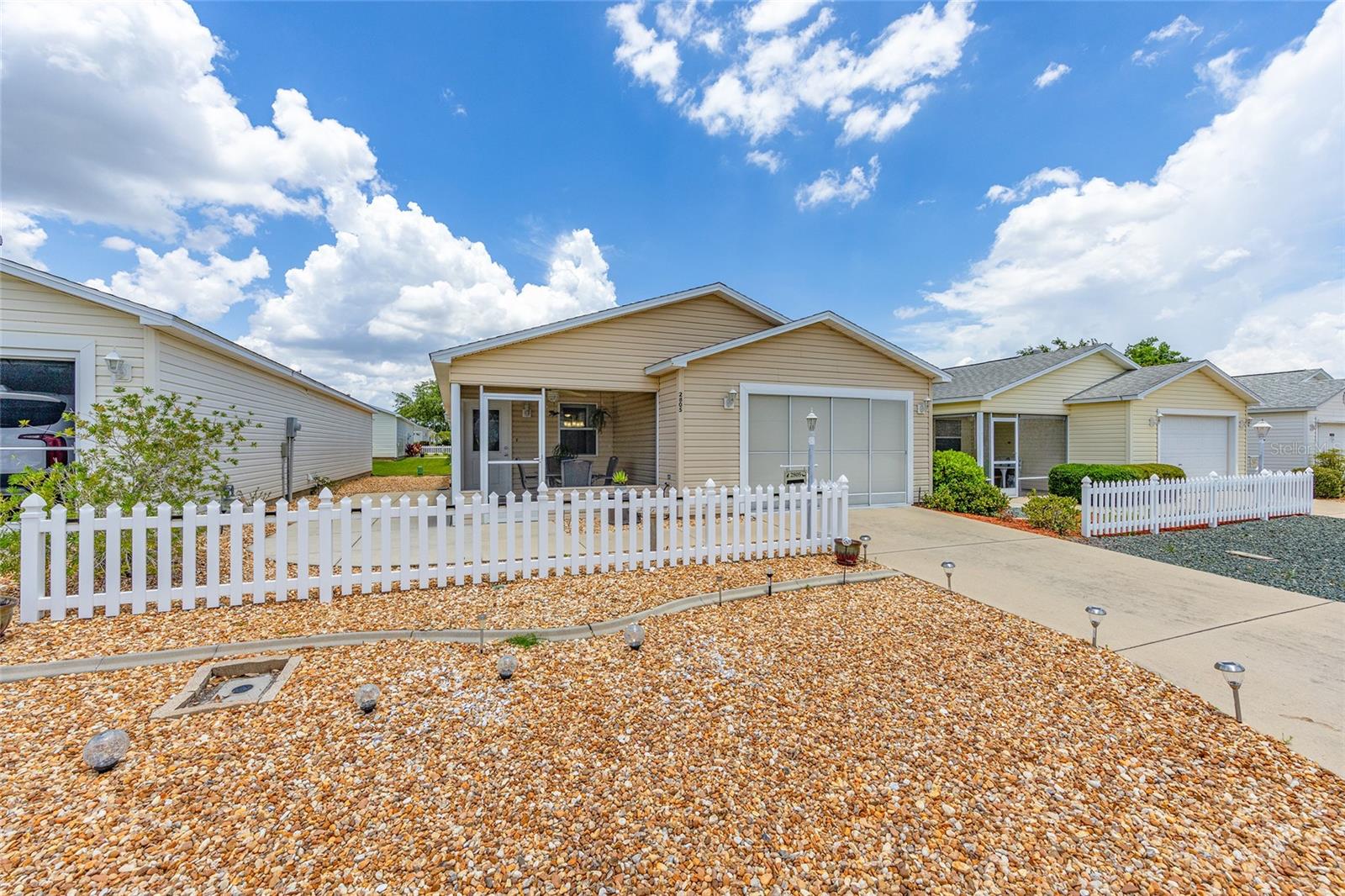 Image 33 of 51 For 2805 Burgos Drive