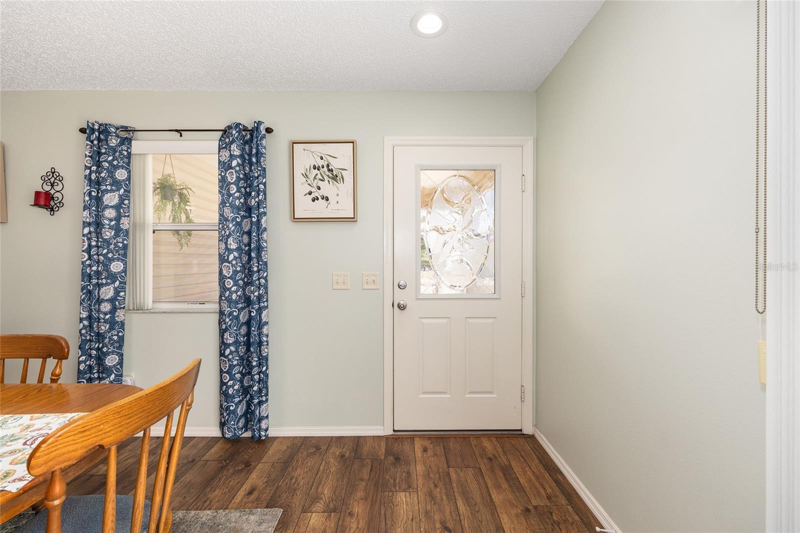 Image 8 of 51 For 2805 Burgos Drive