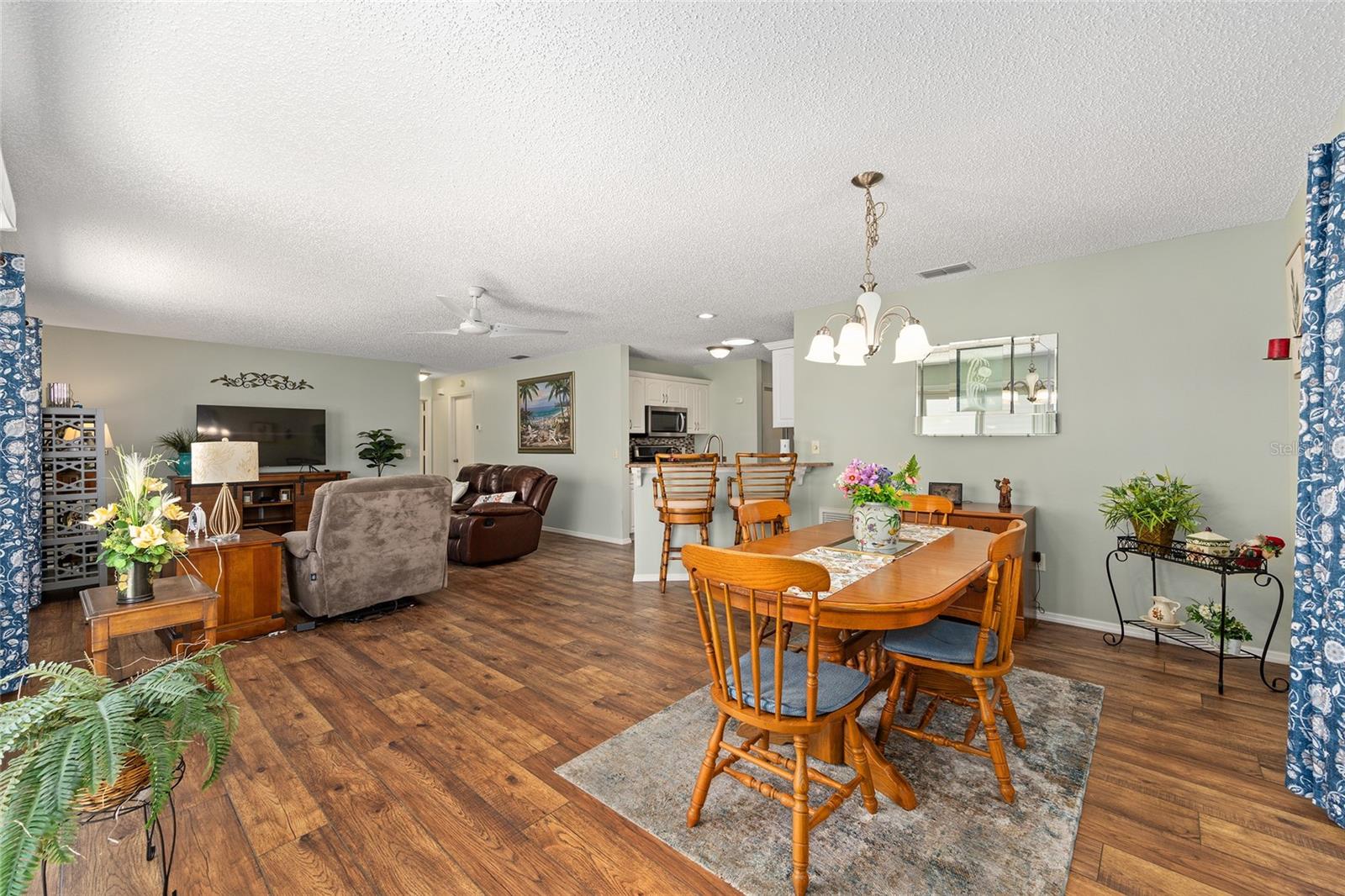 Image 9 of 51 For 2805 Burgos Drive