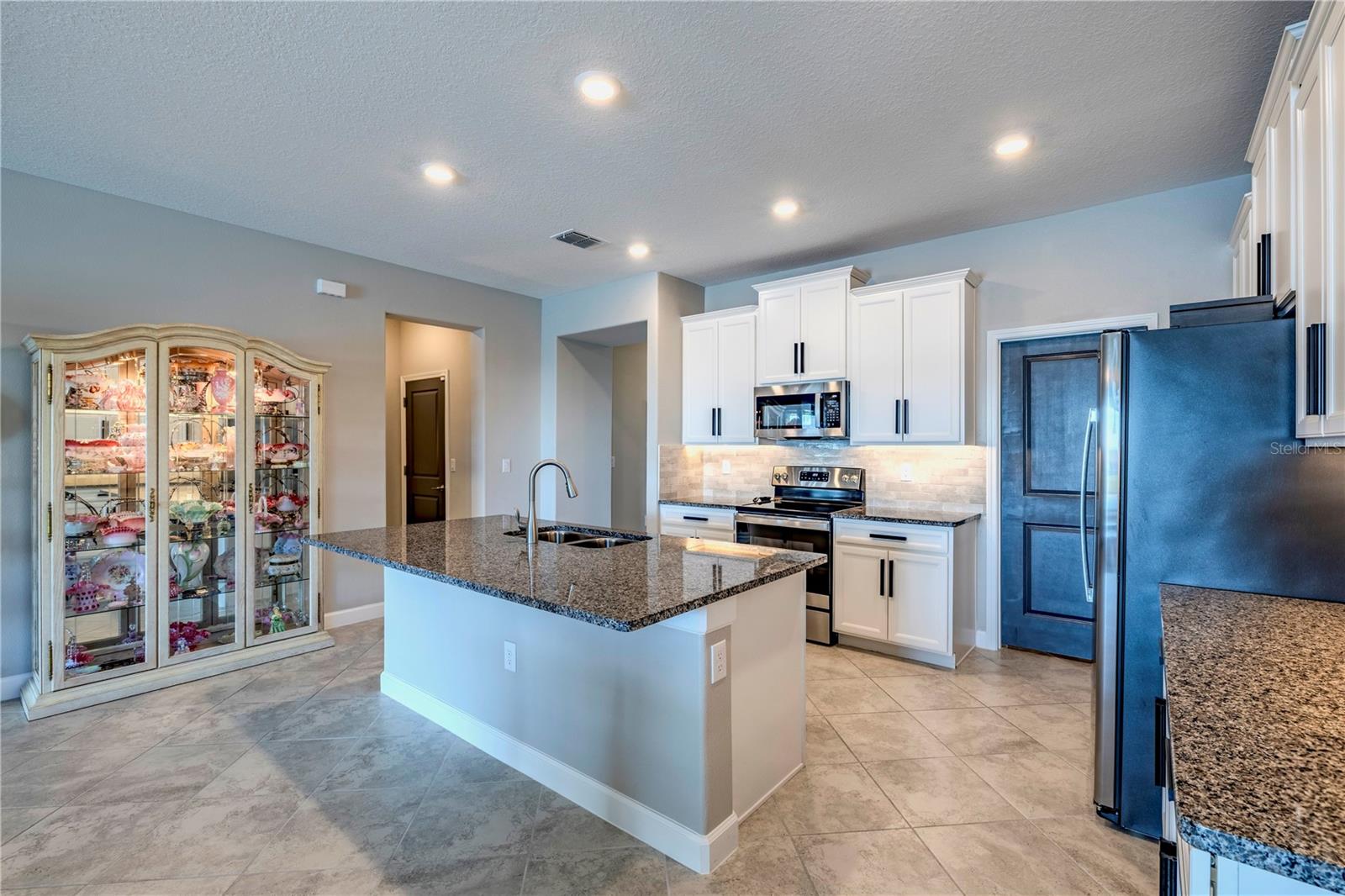 Image 11 of 52 For 17108 111th Terrace Road