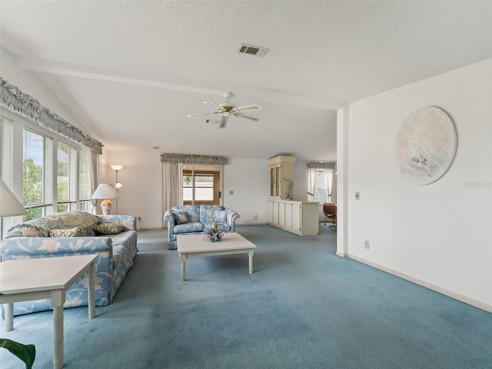 Image 10 of 47 For 727 Turnberry Lane